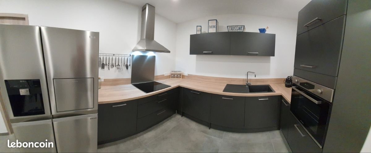 Appartement à louer, 76m², Viggianello