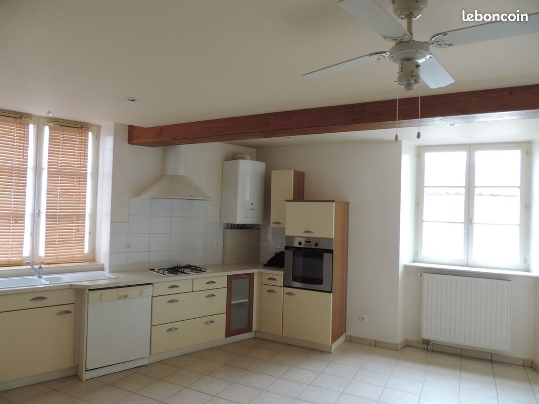 Appartement à louer, 102m², Saint-Symphorien-sur-Coise