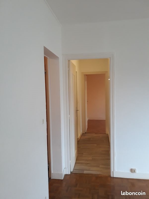 Appartement à louer, 3000m², Senonches