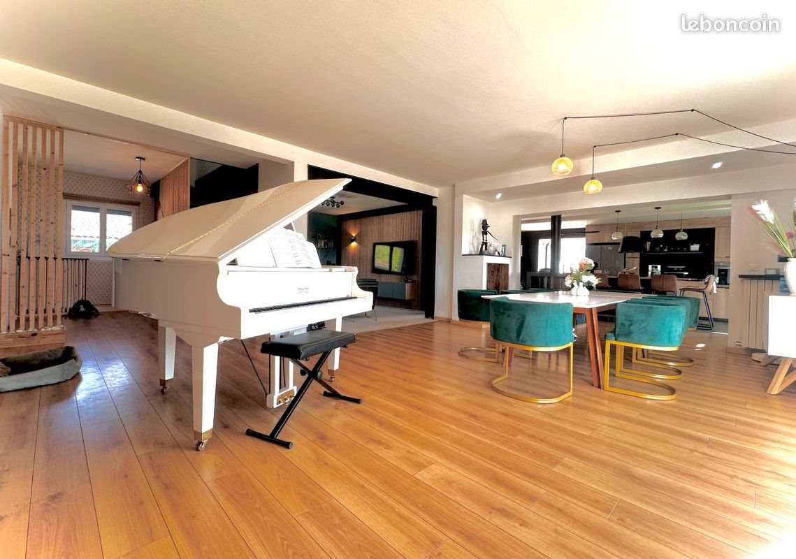 Maison à vendre, 280m², Montesquieu