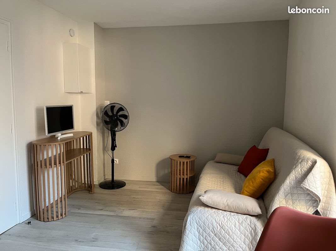 Appartement à louer, 21m², Niort
