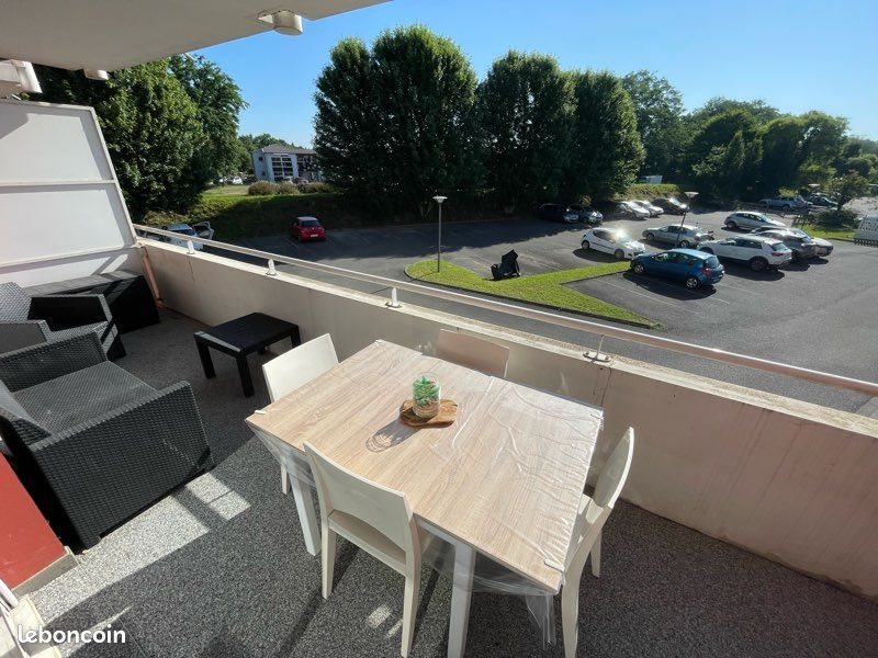 Appartement à louer, 47m², Lons