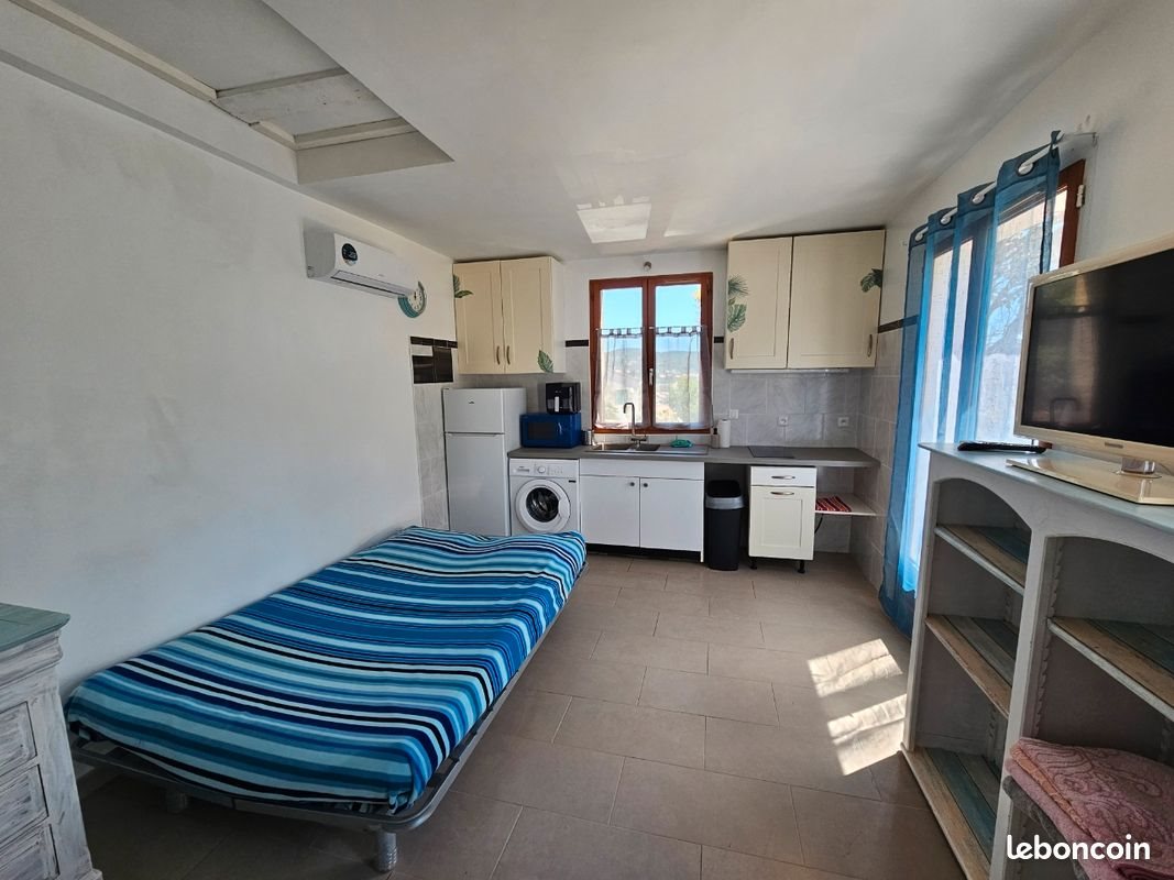 Appartement à louer, 22m², Carqueiranne