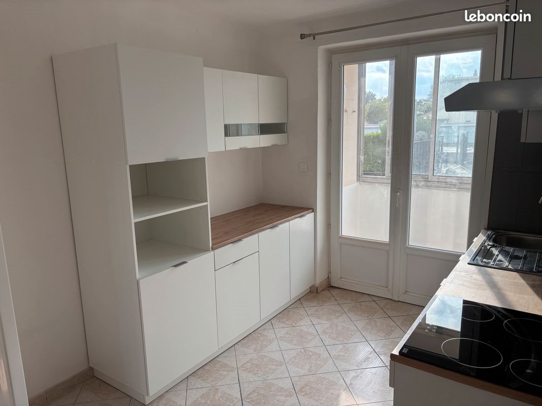 Appartement à louer, 65m², Orange