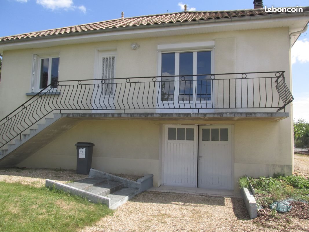 Maison à louer, 69m², Montrem