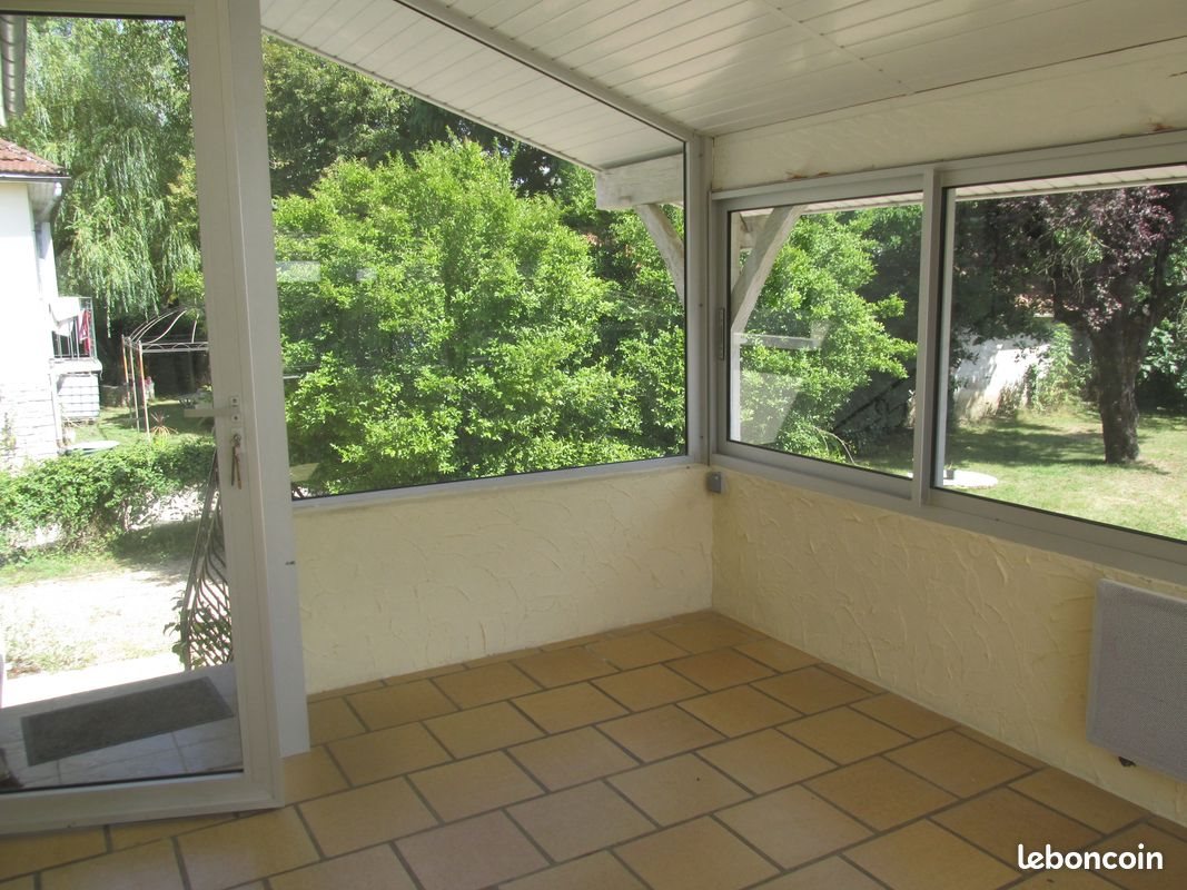 Maison à louer, 69m², Montrem
