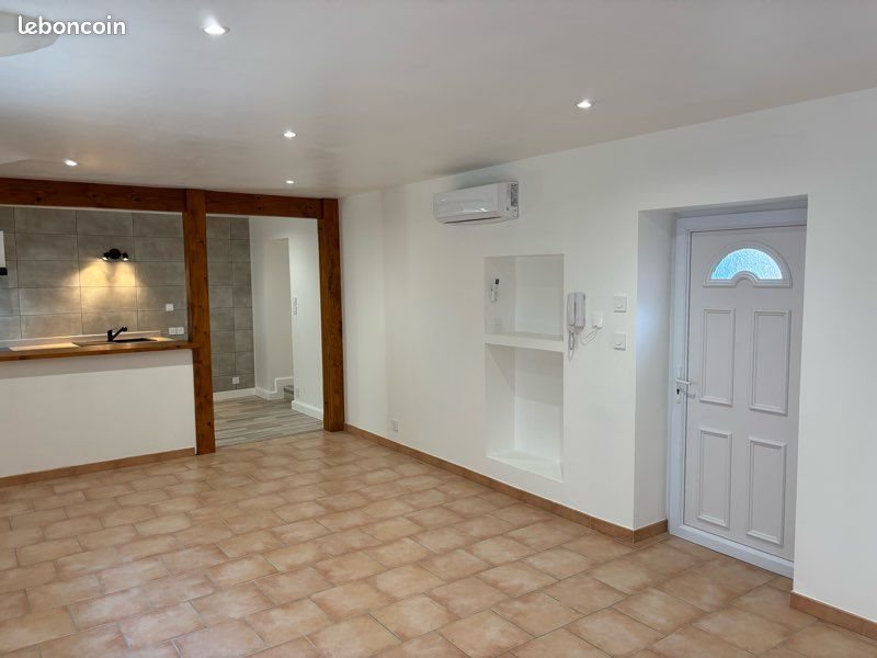 Appartement à louer, 73m², Pont-de-Vaux
