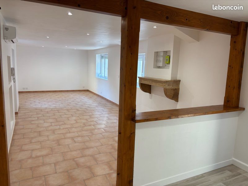 Appartement à louer, 73m², Pont-de-Vaux
