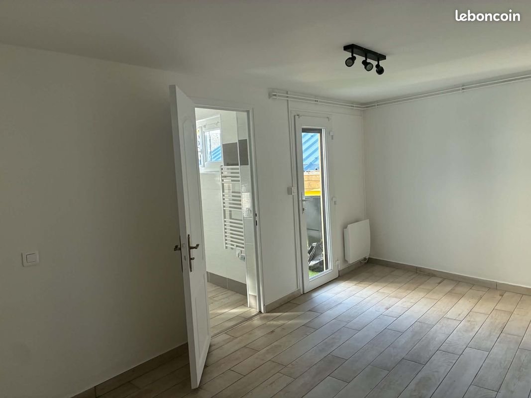 Maison à louer, 45m², Saint-Saëns