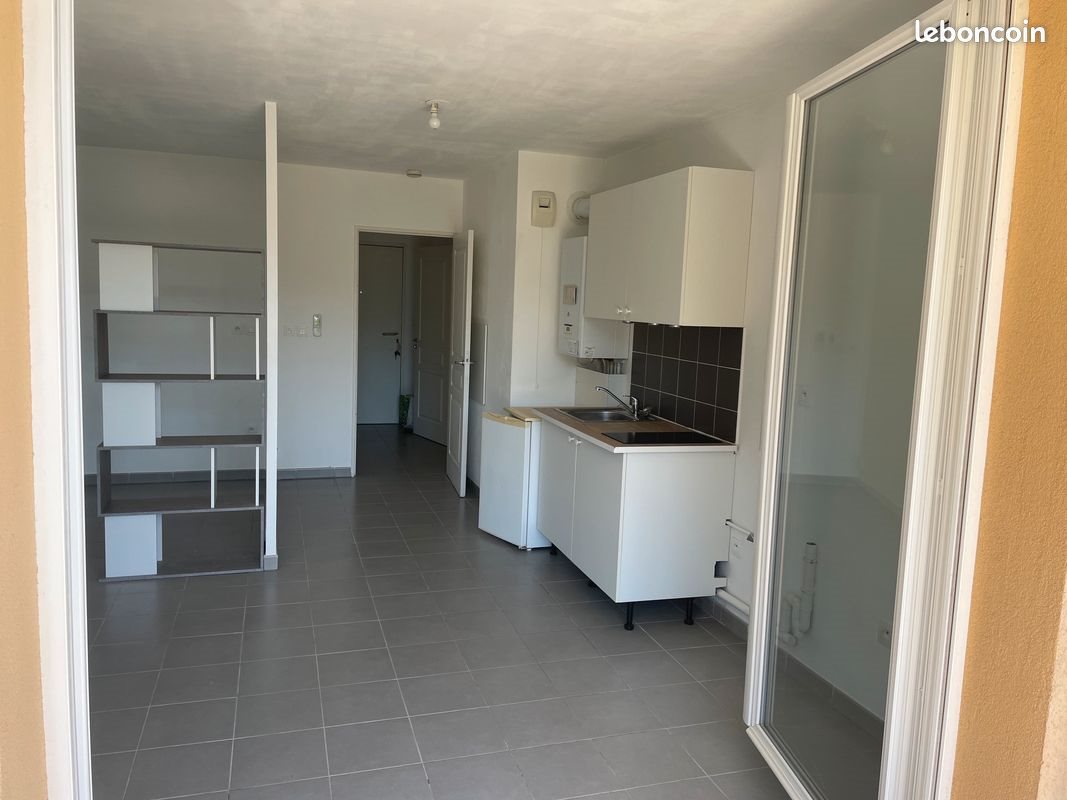 Appartement à louer, 31m², Peypin