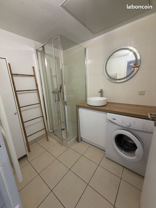 Appartement à louer, 40m², La Roquette-sur-Siagne