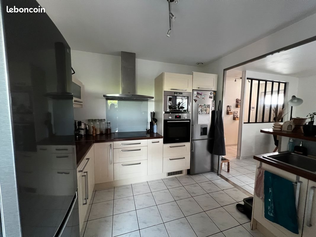 Maison à vendre, 81m², Plaissan