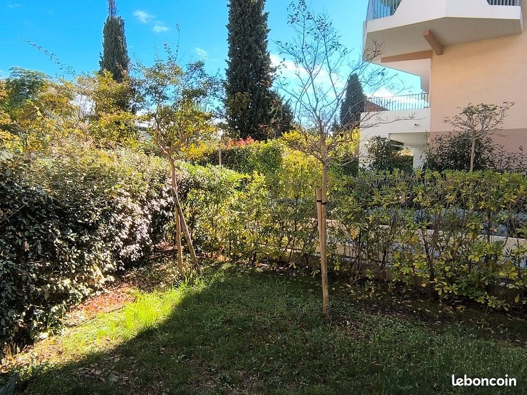 Appartement à louer, 39m², Carros