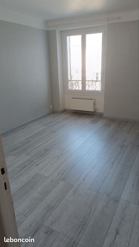 Appartement à louer, 64m², Châteaurenard