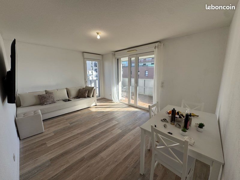 Appartement à louer, 61m², Cenon