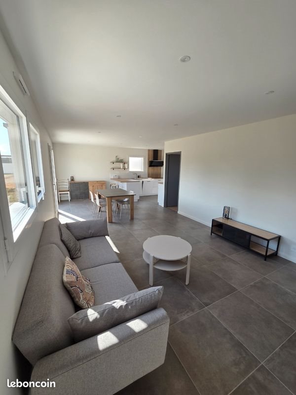 Maison à louer, 81m², Plouguerneau
