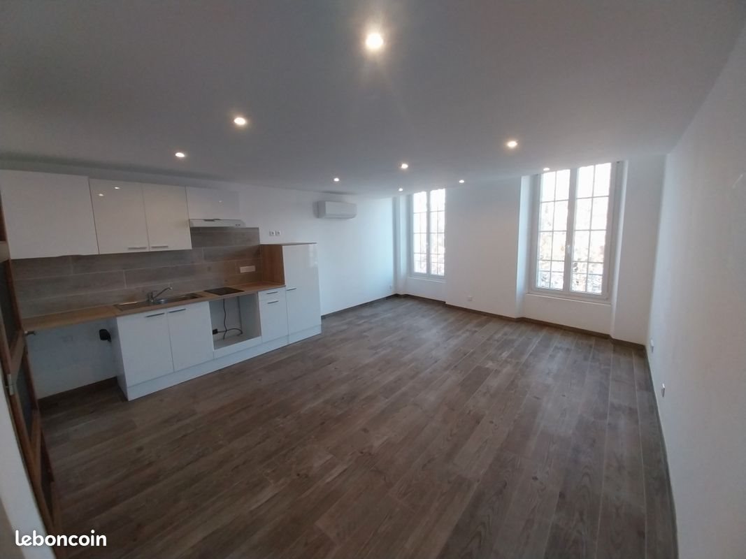 Appartement à louer, 42m², Cuers