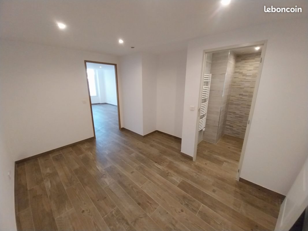 Appartement à louer, 42m², Cuers