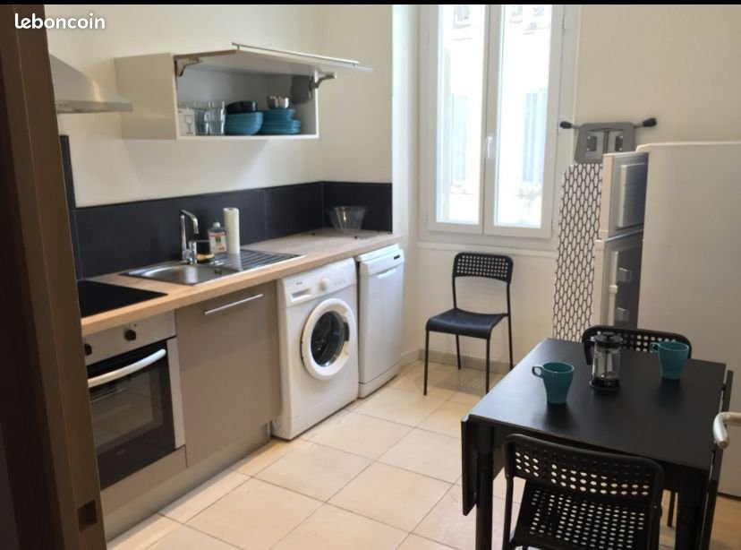 Appartement à louer, 43m², Marseille 5ème