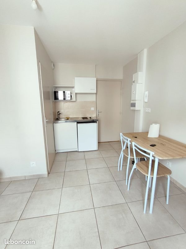 Appartement à louer, 18m², Valence