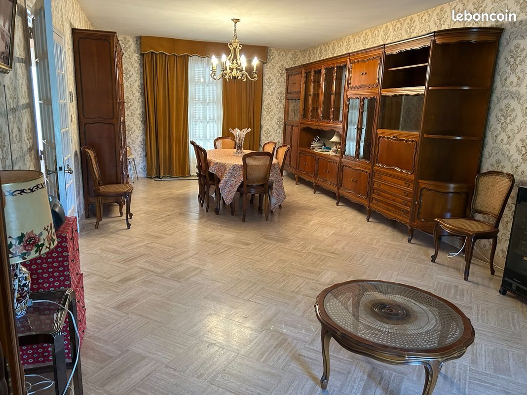 Maison à vendre, 158m², Saint-Amand-Montrond