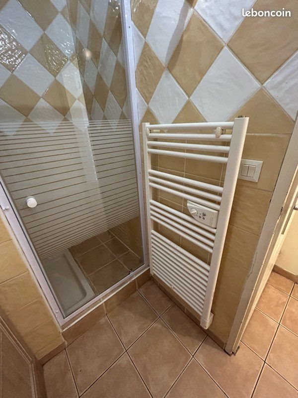 Appartement à louer, 55m², Aubenas