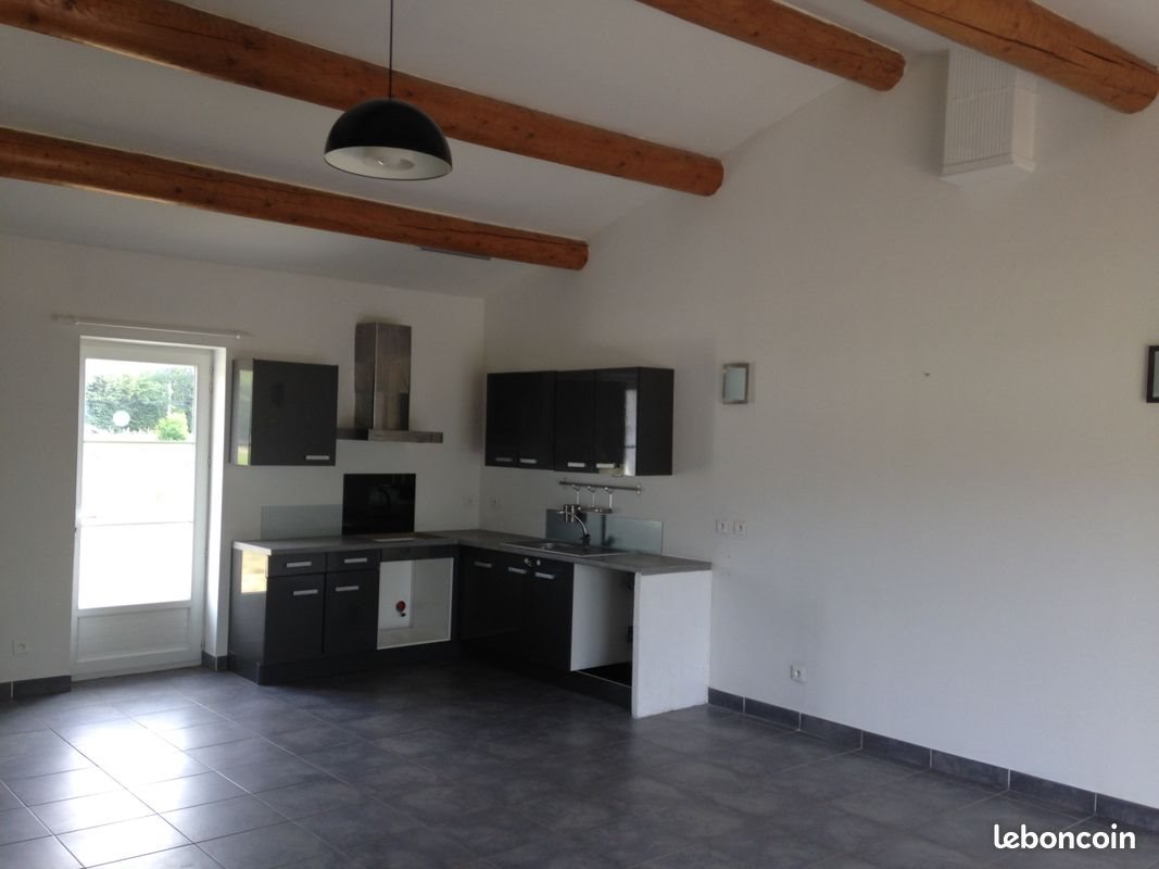 Maison à louer, 110m², Saint-Paulet-de-Caisson