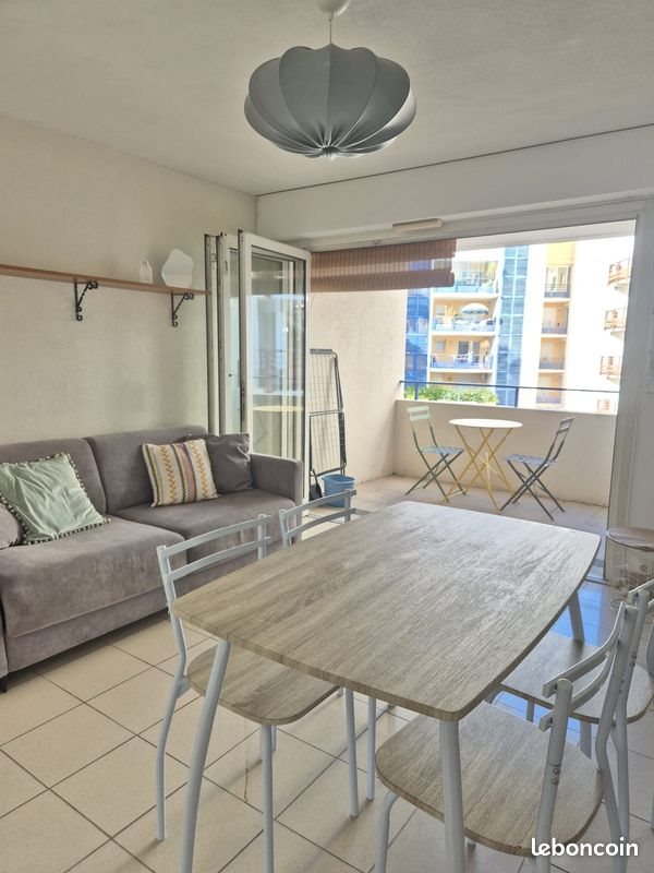 Appartement à louer, 33m², Fréjus