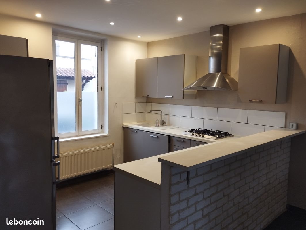 Maison à louer, 72m², Oullins