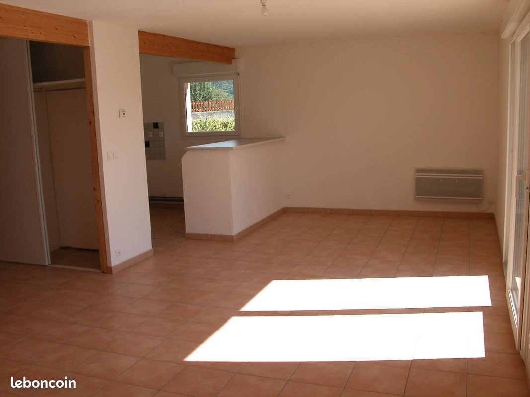 Maison à louer, 98m², Domblans