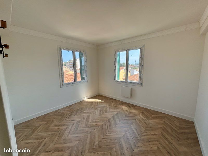 Appartement à louer, 89m², Alès