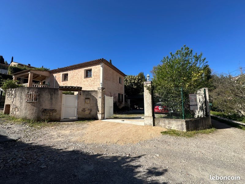 Maison à vendre, 150m², La Roquette-sur-Siagne
