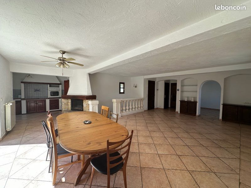 Maison à vendre, 150m², La Roquette-sur-Siagne