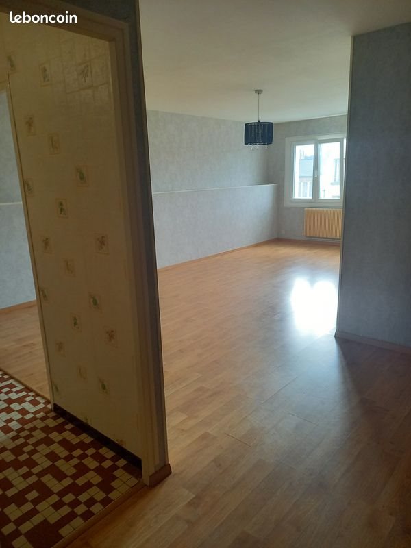 Appartement à louer, 100m², Sedan