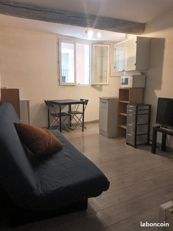 Appartement à louer, 20m², L'Isle-sur-la-Sorgue