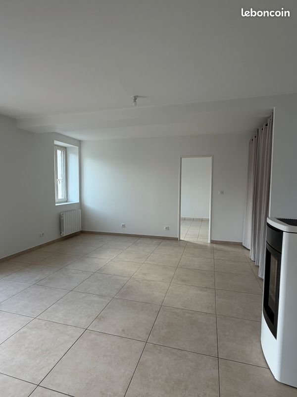 Maison à louer, 90m², Mézeray