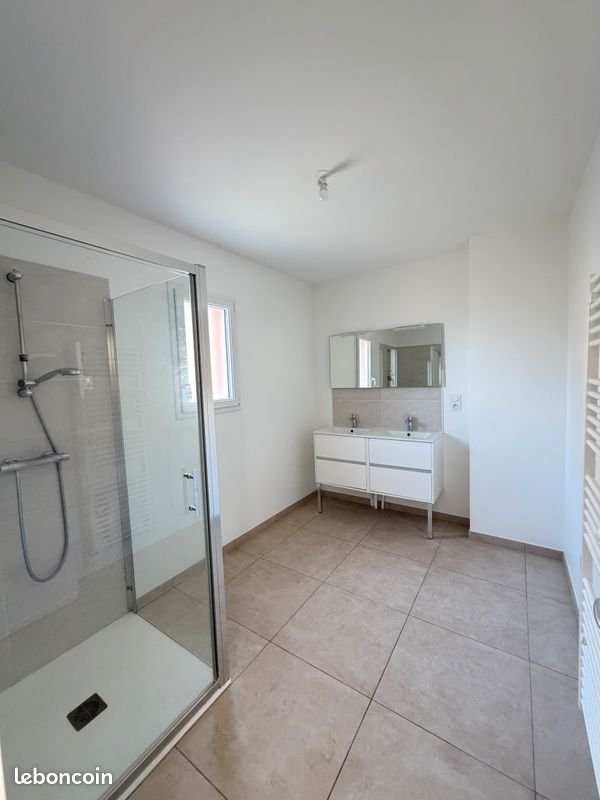 Maison à louer, 90m², Mézeray