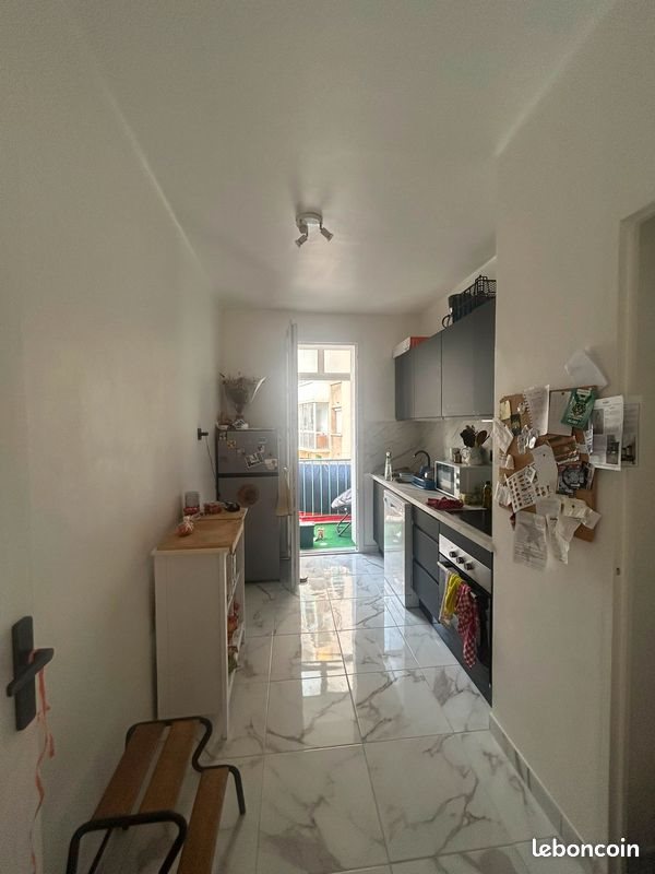 Appartement à louer, 60m², Marseille 5ème
