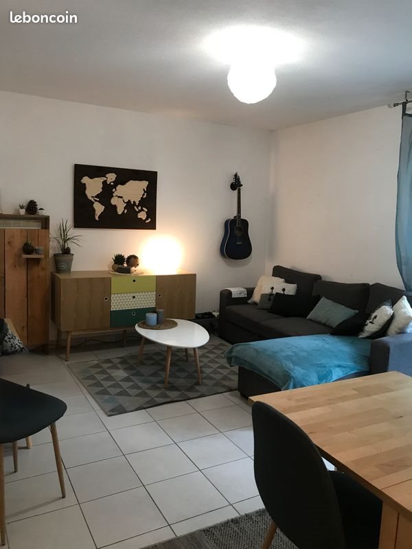 Appartement à louer, 43m², Montussan