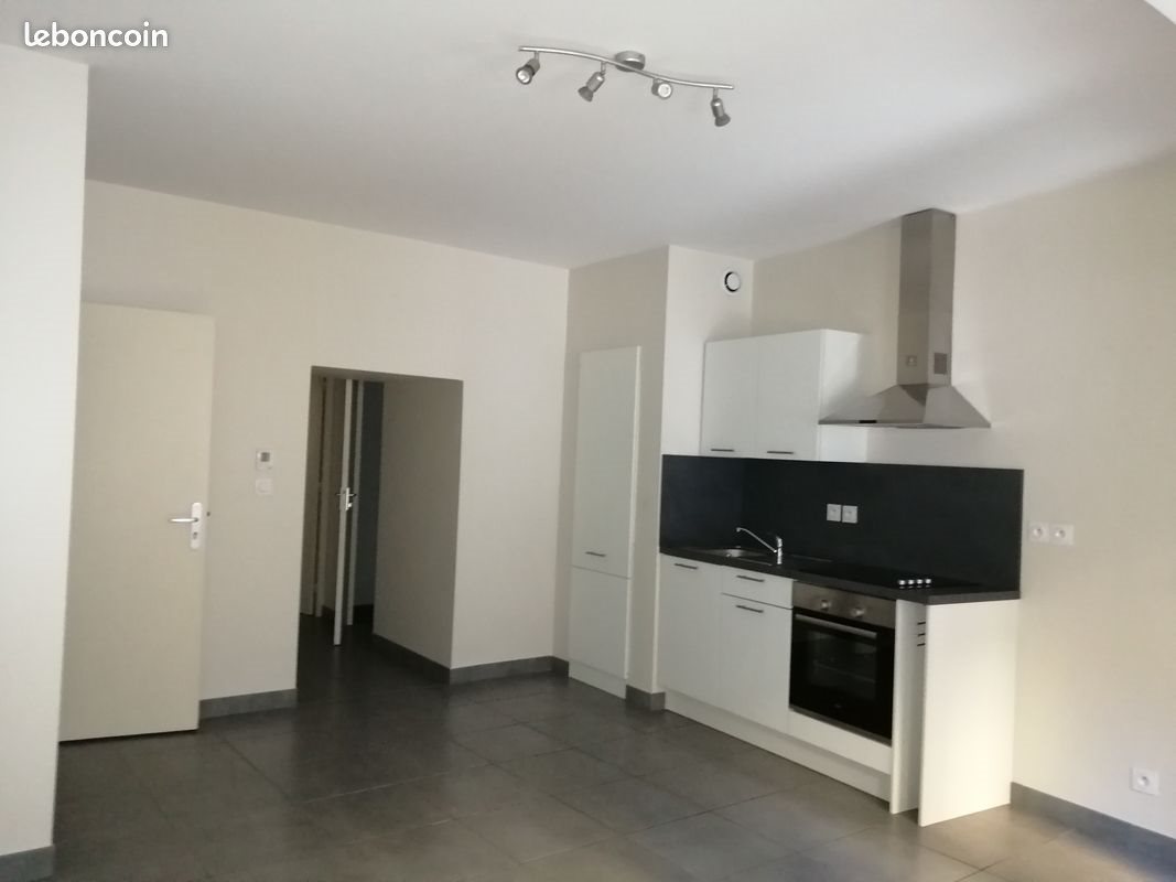 Appartement à louer, 39m², Saint-Flour