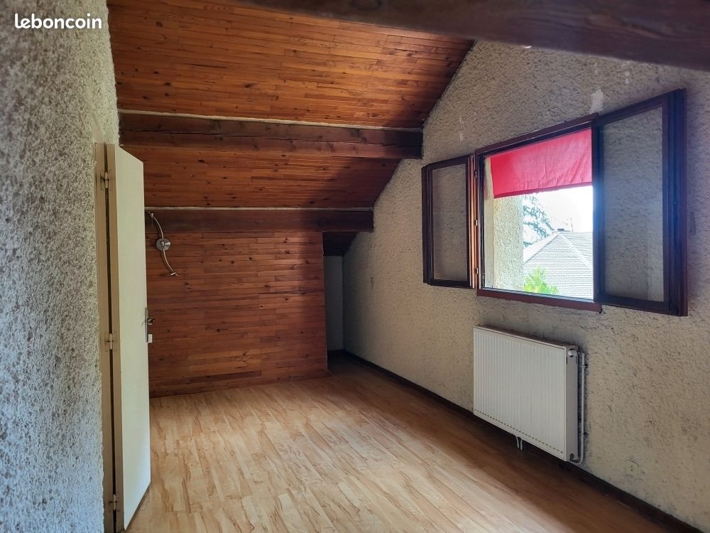 Maison à louer, 90m², Pelleautier