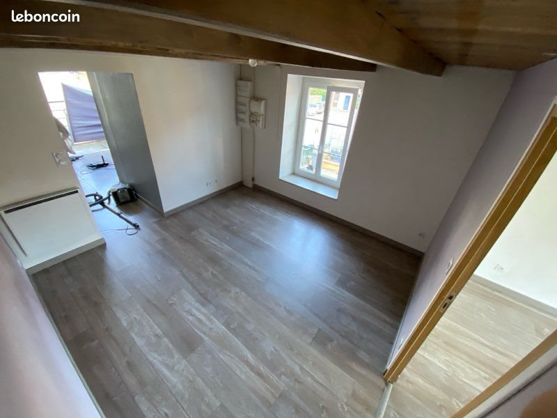Appartement à louer, 36m², Vézeronce-Curtin
