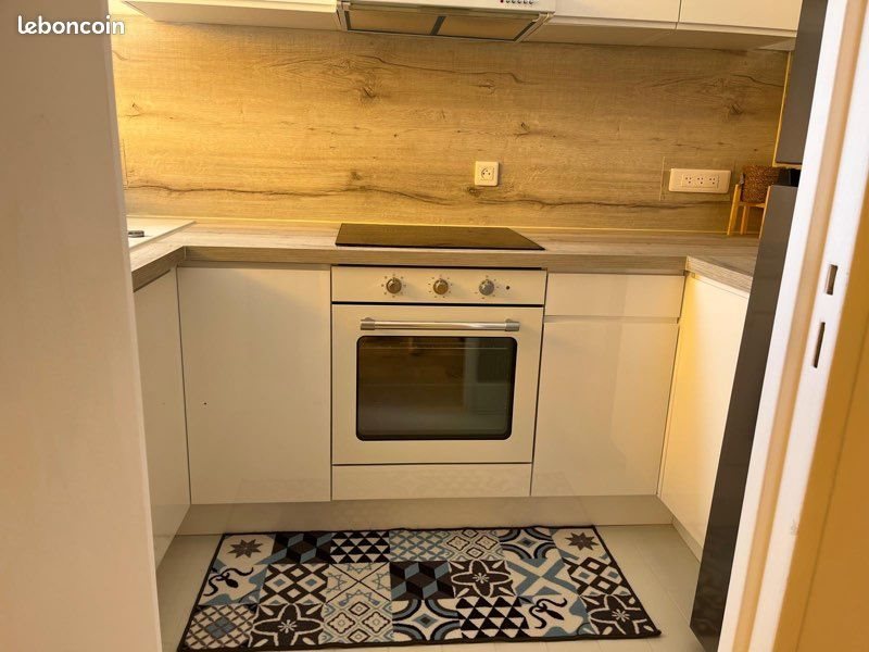 Appartement à louer, 29m², Vallauris