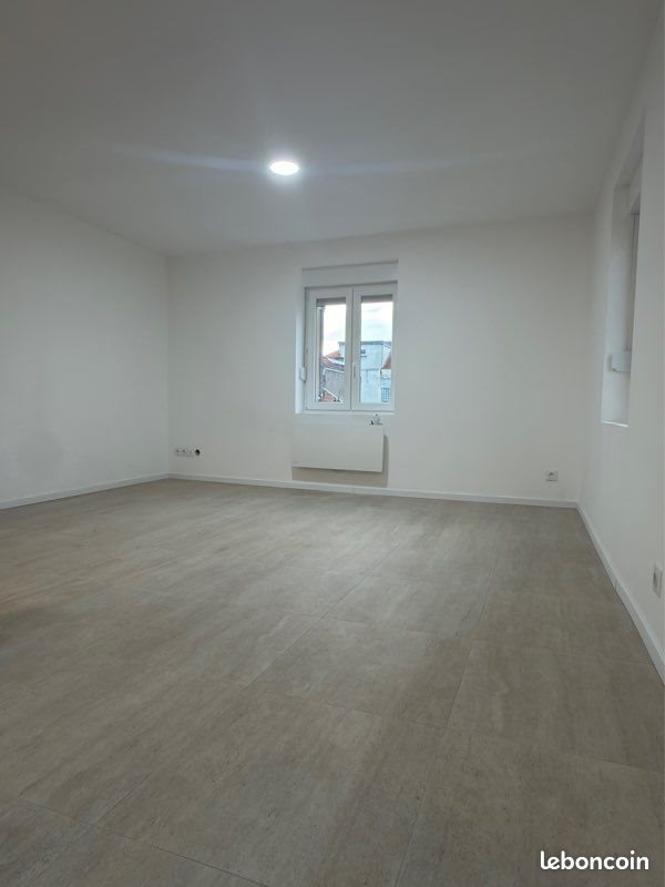 Appartement à louer, 90m², Longwy