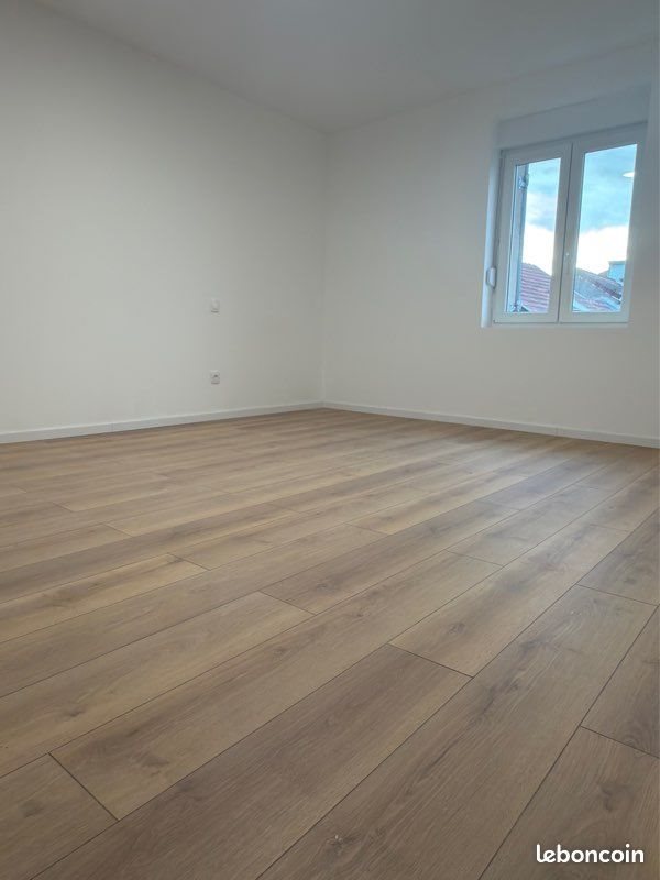 Appartement à louer, 90m², Longwy