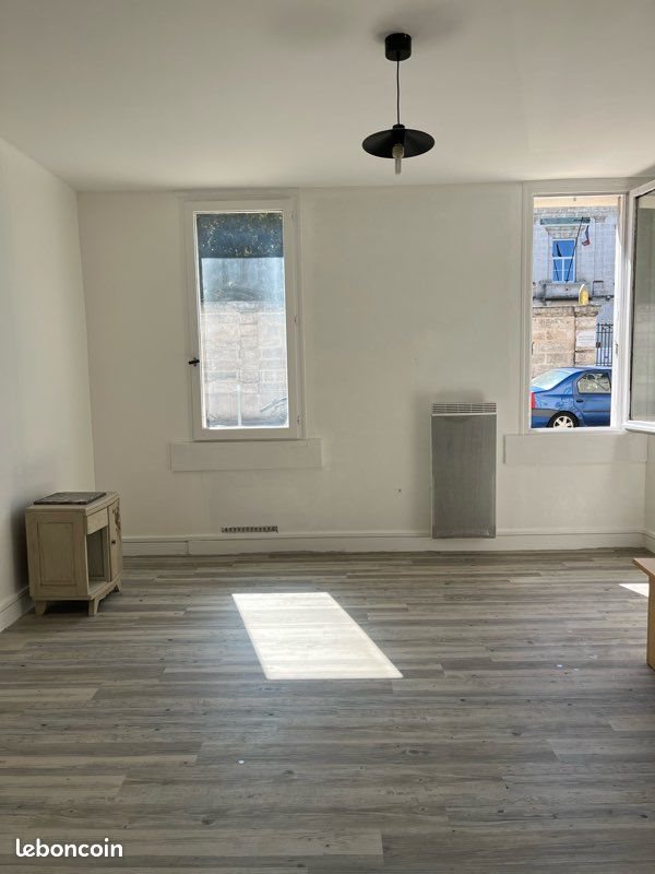 Appartement à louer, 23m², Angoulême