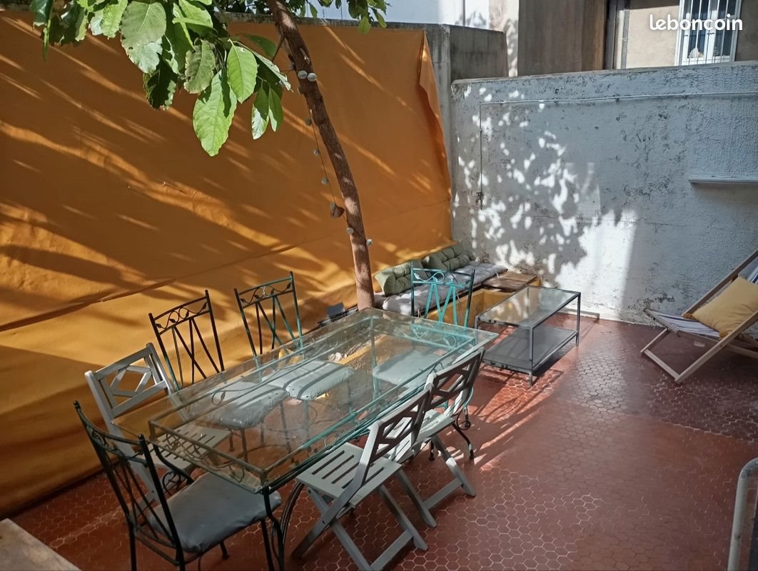 Appartement à louer, 43m², Marseille 5ème