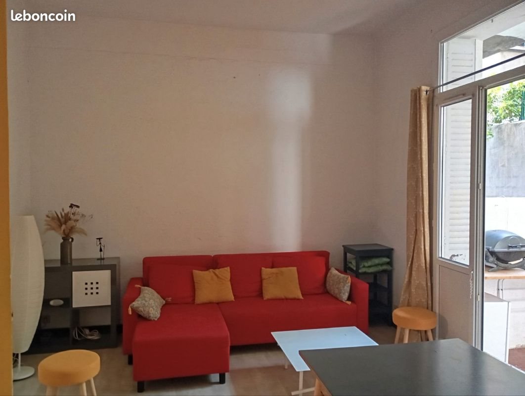 Appartement à louer, 43m², Marseille 5ème