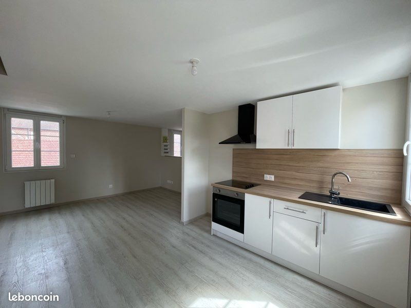 Appartement à louer, 49m², Hermes