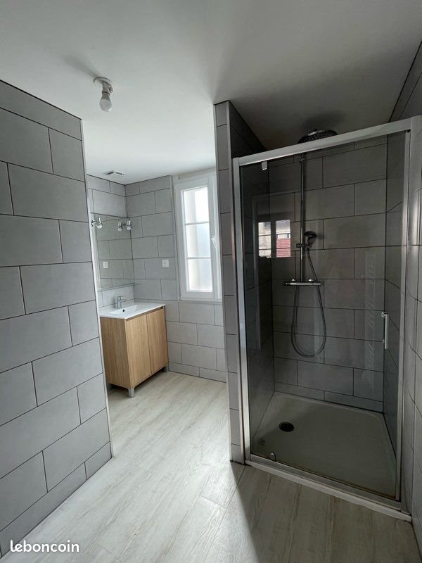 Appartement à louer, 49m², Hermes